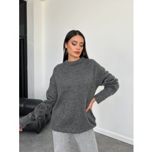Esra Helvacı Oversize Bisiklet Yaka Yünlü Kazak