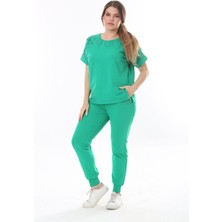 Kadın Büyük Beden Saks Taş Detaylı Kısa Kollu Sweatshirt Pantolon Takım 65N37702