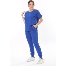 Kadın Büyük Beden Saks Taş Detaylı Kısa Kollu Sweatshirt Pantolon Takım 65N37702