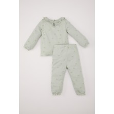 DeFacto Kız Bebek Pijama Takımı Fırfırlı Yaka Desenli Uzun Kollu Üst Beli Lastikli Alt D7164A524WN