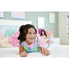 Barbie Fashionistas Bebek #224 Siyah Dalgalı Saç, Pembe Gingham Elbise ve Aksesuarlar