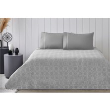 Taç Jakarlı Tek Kişilik Pike Takımı