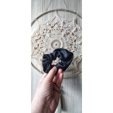 Saten Toka Scrunchie