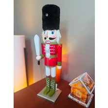 Tarrington House Kurşun Asker 50  cm  Özel Ahşap Kırmızı Fındıkkıran Nutcracker Yılbaşı Figürü