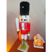 Tarrington House Kurşun Asker 50  cm  Özel Ahşap Kırmızı Fındıkkıran Nutcracker Yılbaşı Figürü