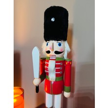 Tarrington House Kurşun Asker 50  cm  Özel Ahşap Kırmızı Fındıkkıran Nutcracker Yılbaşı Figürü