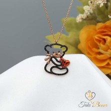 Siyah Taşlı Sevimli Kalpli Ayıcık Gümüş Kolye