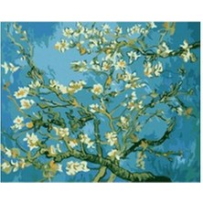 Kırmızı Ayı Van Gogh Badem Çiçekleri Kasnaklı