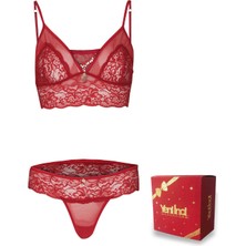 Kırmızı Iç Çamaşırı