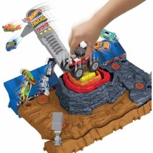 Hot Wheels Monster Trucks Muhteşem Çarpışma Arenası Oyun Seti HNB96