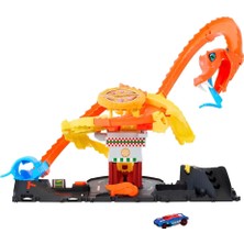 Hot Wheels Pizza Slam Kobra Saldırısı Oyun Seti HTN81