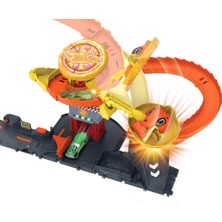 Hot Wheels Pizza Slam Kobra Saldırısı Oyun Seti HTN81