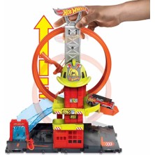 Hot Wheels Çember Pistli Iftaiye Istasyonu HKX41