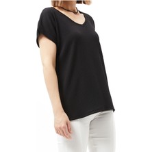 Sevgi Butik V-Yaka  T-Shirt