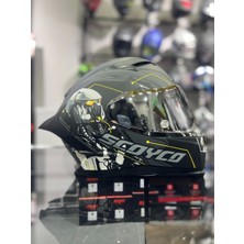 Scoyco 871 Cyber Gümüş Vizörlü Kapalı Kask Gri Renkli ABS Malzeme ile Güvenli Sürüş İçin Tasarlandı