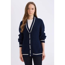 DeFacto Regular Fit V Yaka Basic Düz Düğmeli Triko Hırka Akrilik Lacivert-NV235 Kadın D5030AX24AU