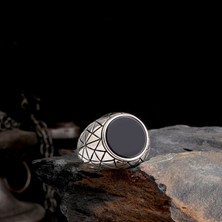 Tesbih Sepetim 925 Ayar Gümüş Oval Model Onix Taşlı Erkek Yüzük