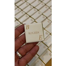 Butik Sosyetik Çikolata Etiketi Gold Renk Tam Kapama 3,5x9 cm 48 Adet