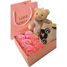 Teddy Türkstore Kutuda Teddy Anahtarlık ve Kedili Çorap