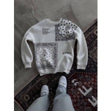 Adisia Desenli Üç Iplik Bisiklet Yaka Oversize Sweatshirt - Beyaz