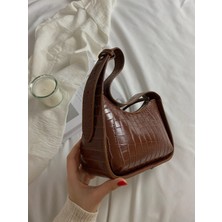 Elfco Kadın Kroko Desenli Taba Baget Çanta