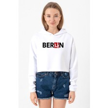Tshirthane La Casa De Papel Berlin Ak Beyaz Optik Kadın Crop Kapşonlu