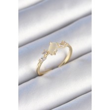 Shopzum Pirinç Gold Renk Zirkon Taşlı Oval Beyaz Mineli Kadın Yüzük