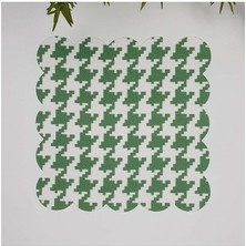 Decofav Yeşil Kazayağı Desenli Lazer Kesim Kumaş Kokteyl Peçetesi 1 Adet