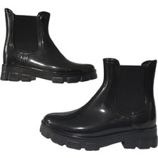 Rain Shoes Kadın Plastik Kısa Lastikli Yağmur Çizmesi  Kalın Taban Siyah Renk