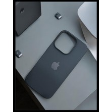 Merkez iPhone 15 Pro Max Lansman Silikon Kılıf Esnek ve Şık Tasarım