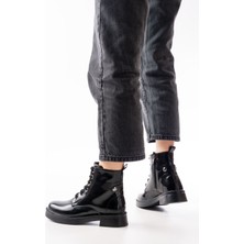 Ellolita Luxury Shoes 02-2003 Siyah Rugan Bağcıklı Fermuarlı Günlük Kadın Bot