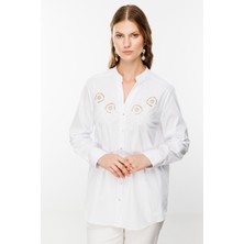 Ekol Göğüsü Nakışlı Uzun Kol Gömlek