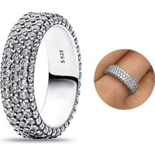 Hector Co Jewellery Zamansız Pavé Üç Sıralı Yüzük