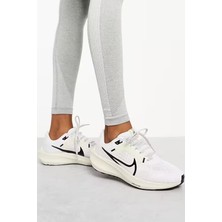 Nike Air Zoom Pegasus 40 Running Kırık Beyaz Renk Kadın Koşu & Antrenman Ayakkabısı