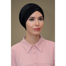Hürrem Bone Siyah Pratik Hazır Geçmeli Tesettür Bone Fukuro Piliseli Tek Bantlı Çapraz Büzgülü 1821_01