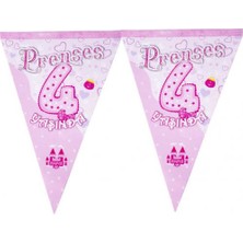 Prenses 4 Yaşında Üçgen Flama