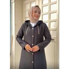 Bayan Kapitone Mont