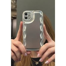 Paladyum Case Apple iPhone 11 Uyumlu Zigzaglı Dalgalı Gümüş Puf Kılıf