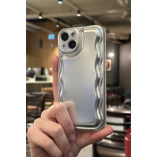 Paladyum Case Apple iPhone 14 Uyumlu Zigzaglı Dalgalı Gümüş Puf Kılıf