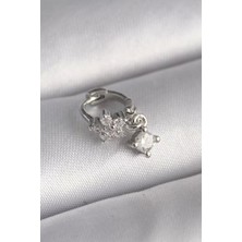 Clariss 316L Çelik Gümüş Renk Zirkon Taşlı Çiçek Model Sallantı Detay Tragus Piercing