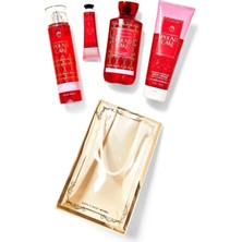 Bath & Body Works Strawberry Pound Cake Cilt Bakim Seti