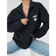 Kadın Yakası Fermuarlı Ayıcıklı Sweatshirt