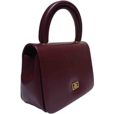 Frezya Zincir Askılı Kadın Omuz Çantası Günlük ve Abiye Çanta  
ürün Ölçüleri 
EN:18CM
BOY:13CM
GENIŞLIK:8CM