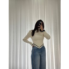 Butik Nis Asimetrik Kesim Dik Yaka Triko Örme Body
