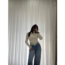 Butik Nis Asimetrik Kesim Dik Yaka Triko Örme Body