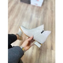New Optimal Metal Topuk Detaylı Fermuarlı Kadın Bot - Krem - 37