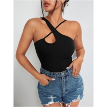 Liona Siyah Renk Asimetrik Yaka Düz Desensiz Ince Çarpaz Askılı Likralı Fitilli Kaşkorse Crop Top Bluz