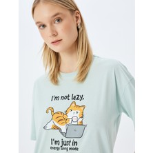 Koton Kedi Baskılı Bisiklet Yaka Kısa Kollu Rahat Kalıp T-Shirt