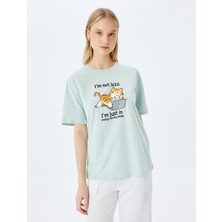 Koton Kedi Baskılı Bisiklet Yaka Kısa Kollu Rahat Kalıp T-Shirt