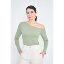  Yeşil Asimetrik Yaka Tek Omuz Açık Uzun Kollu Kadın Fit Bluz - 2463